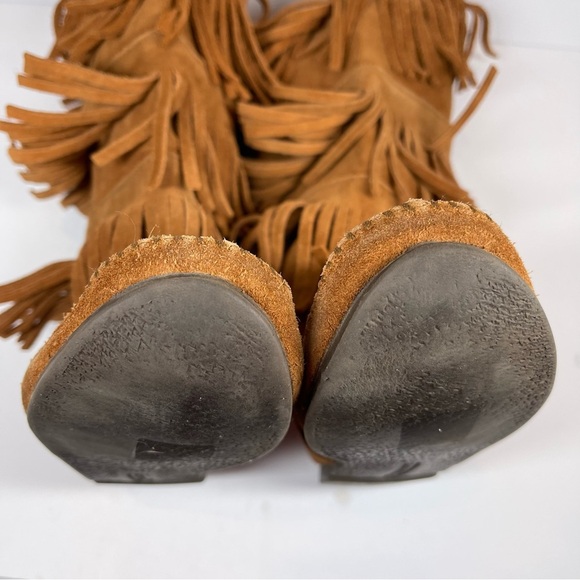 Minnetonka Brown 3-Layer Fringe Boots Size 10M - Picture 12 of 14
